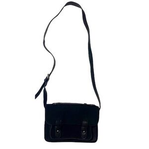 URBAN OUTFITTERS CROSSBODY BAG